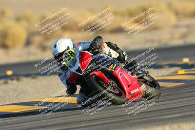 media/Nov-17-2024-CVMA (Sun) [[1fec520723]]/Race 17-Amateur Supersport Middleweight/